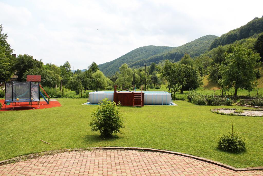 Svit Sontsya Tur'ya Polyana Exterior foto